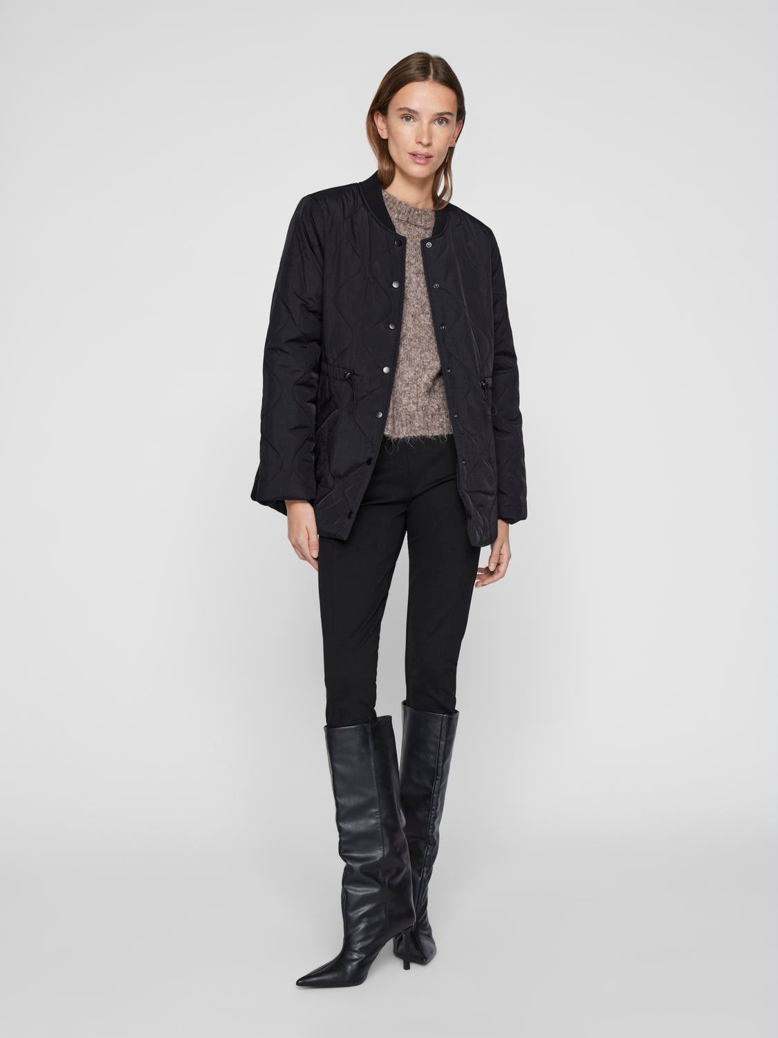 model_shot-front_full